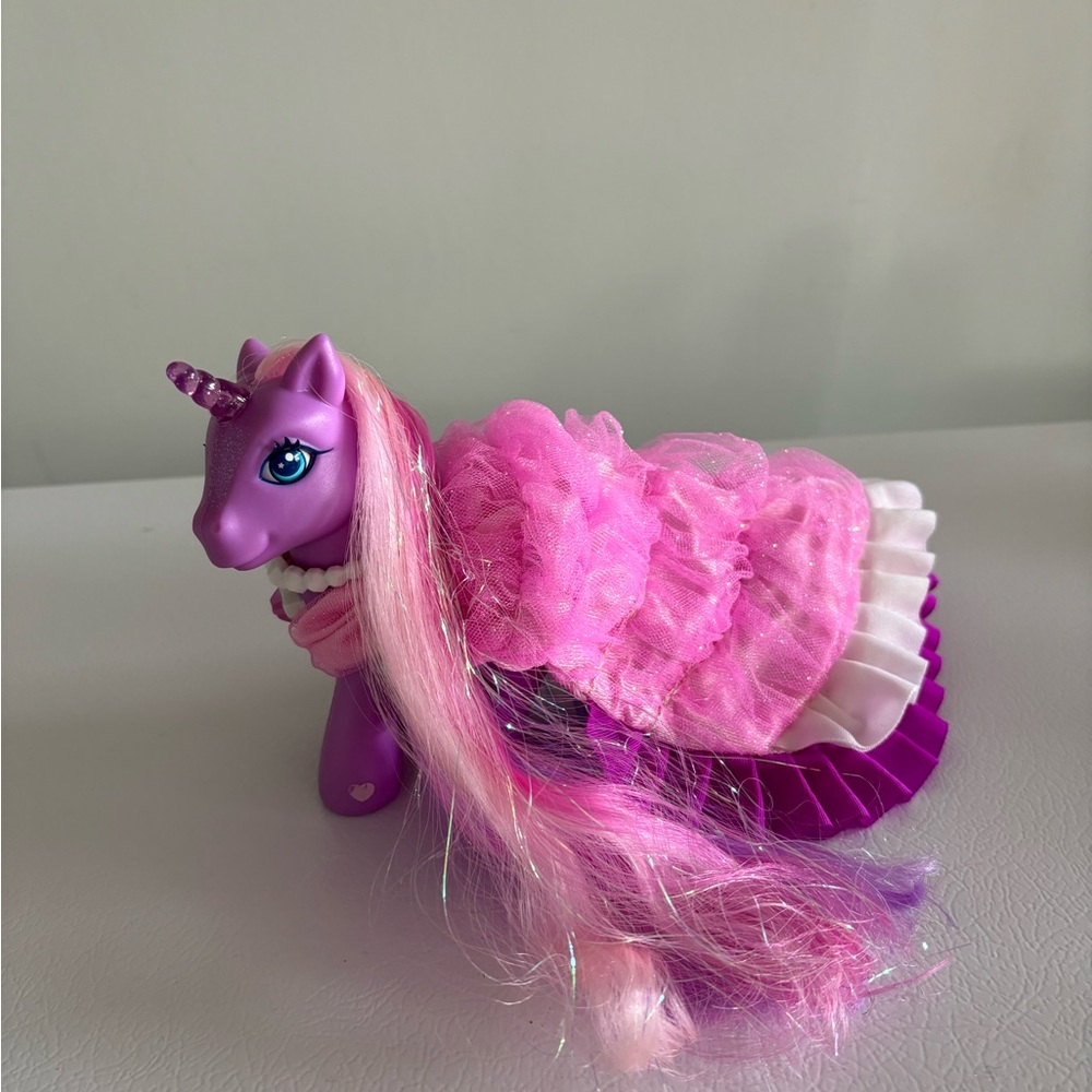 2006 My Little Pony G3 Lily Lightly Purple Unicorn Long Gown Lights Up